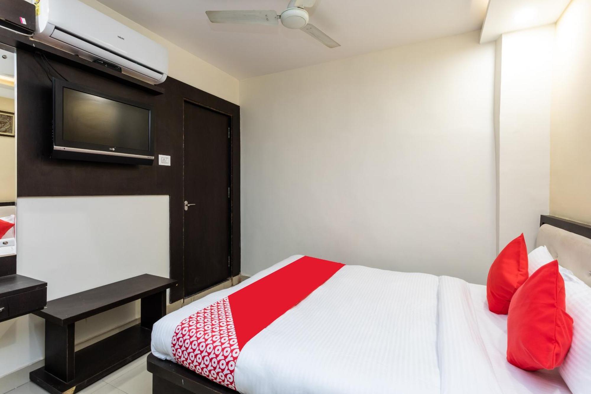 Spot On Hotel Trishla Бопал Екстериор снимка